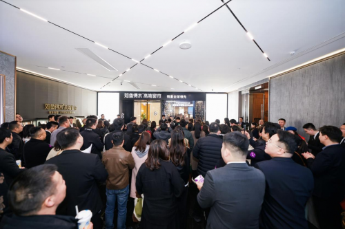 正热如鱼得水强势领先助力加盟商稳定盈利尊龙凯时新版APP布艺窗帘品牌加盟市场(图2)